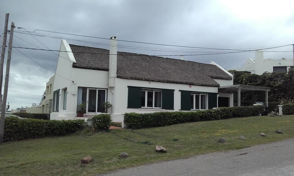 rancho antiguo en alquiler frente al mar